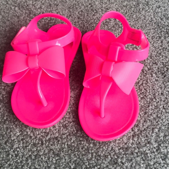 hot pink jelly shoes
